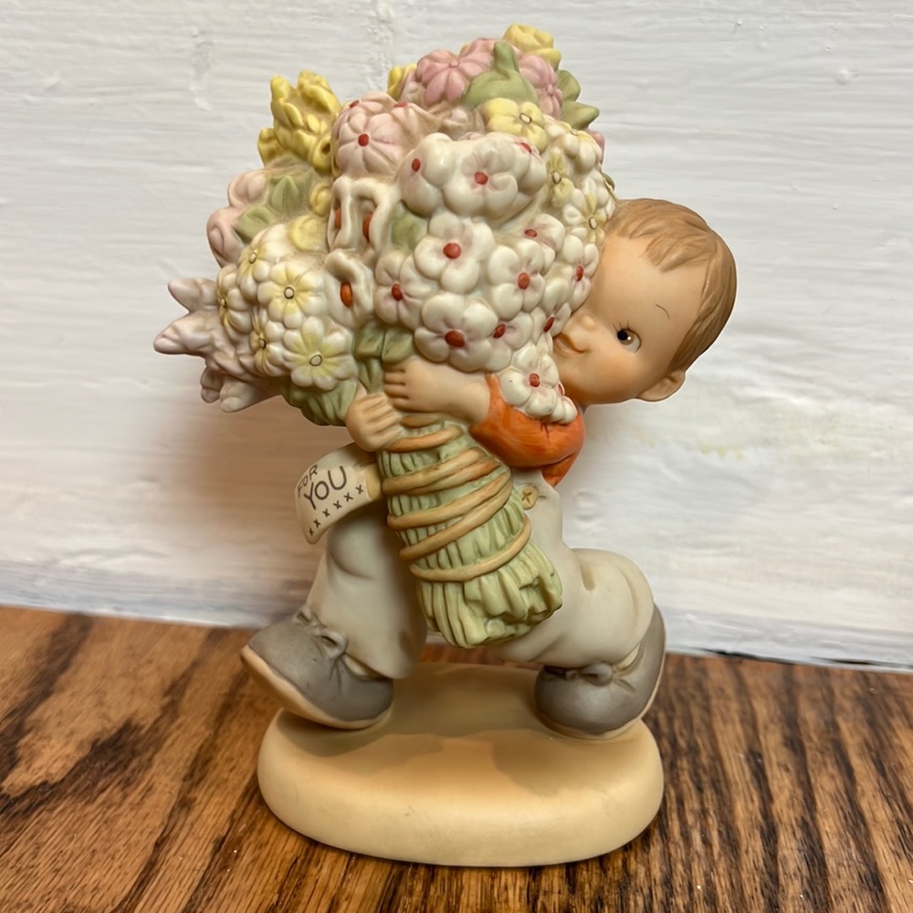 Vintage Memories of Yesterday Figurine - A Whole Bunch of Flowers for You